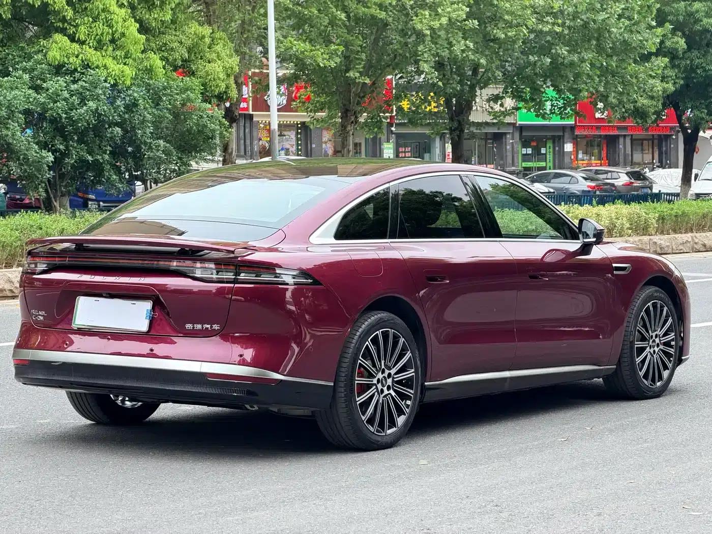 Fengyun A9L 2025 All-Wheel Drive High-Performance Peak Edition — миниатюра 5