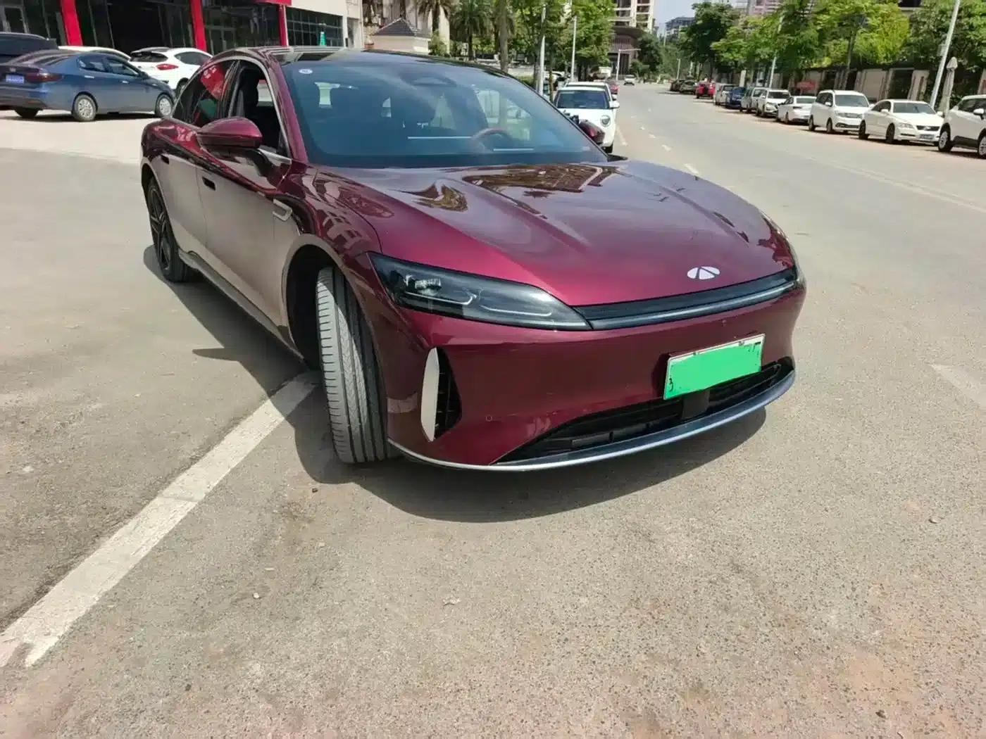 Fengyun A9L 2025 All-Wheel Drive High-Performance Peak Edition — миниатюра 2