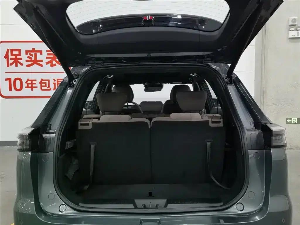 Fengyun T8 2025 1.5T 130km Premium Edition 7-seater — миниатюра 16