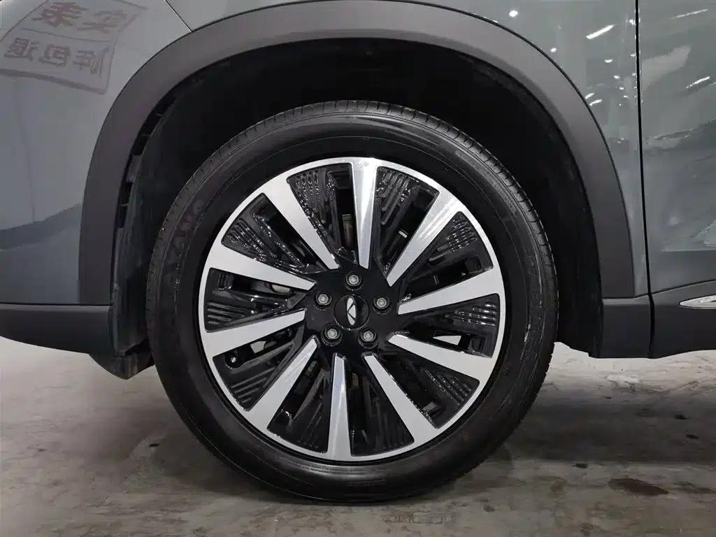 Fengyun T8 2025 1.5T 130km Premium Edition 7-seater — миниатюра 17