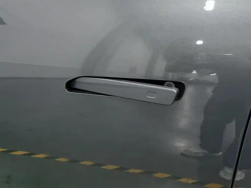 Fengyun T8 2025 1.5T 130km Premium Edition 7-seater — миниатюра 18
