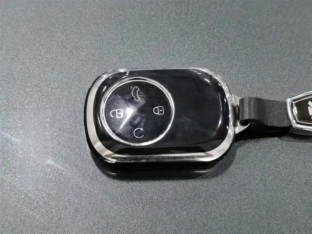 Fengyun T8 2025 1.5T 130km Premium Edition 7-seater — миниатюра 19