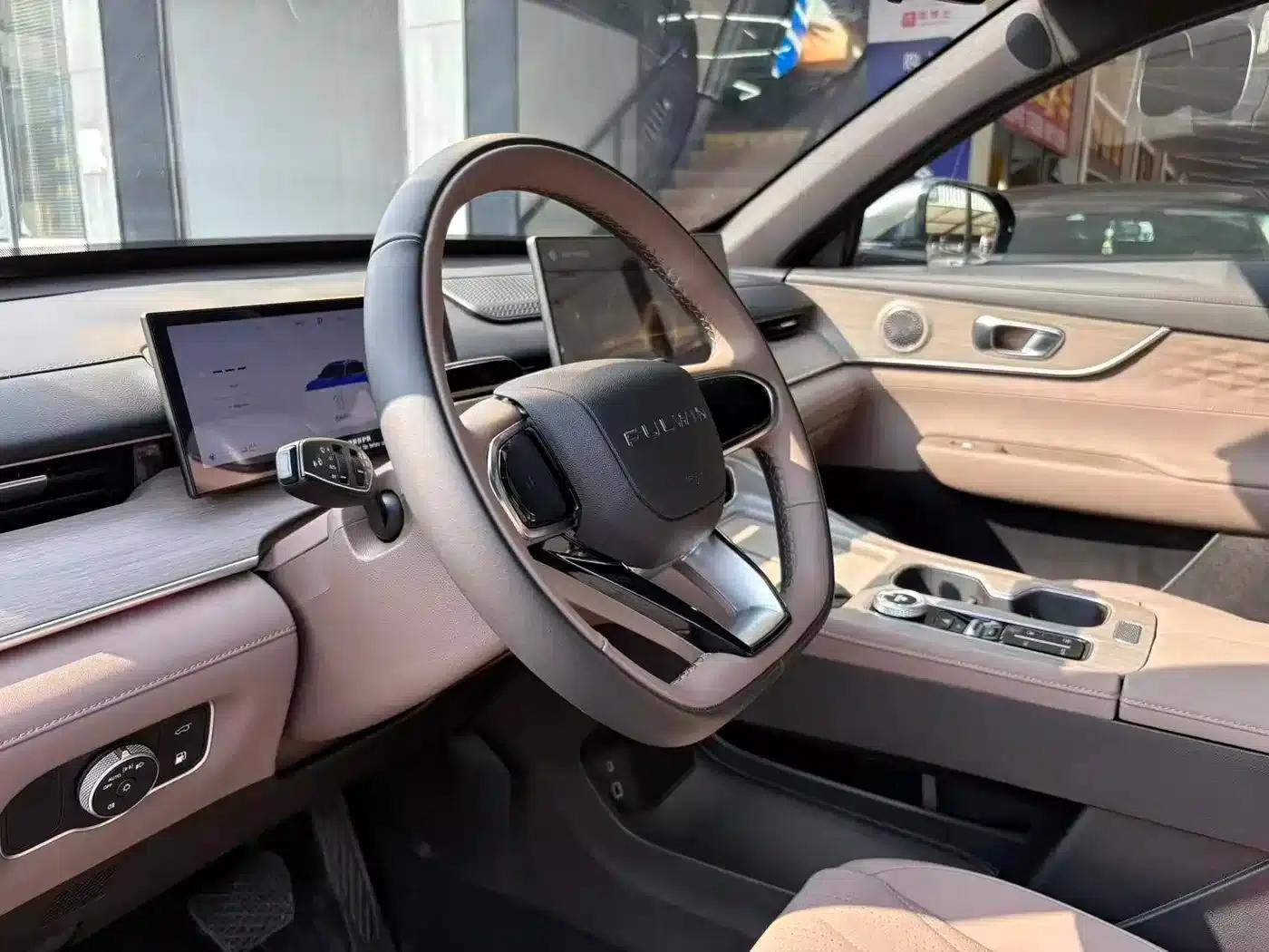 Fengyun T8 2025 1.5T 130km Premium Edition 5-seater — миниатюра 12