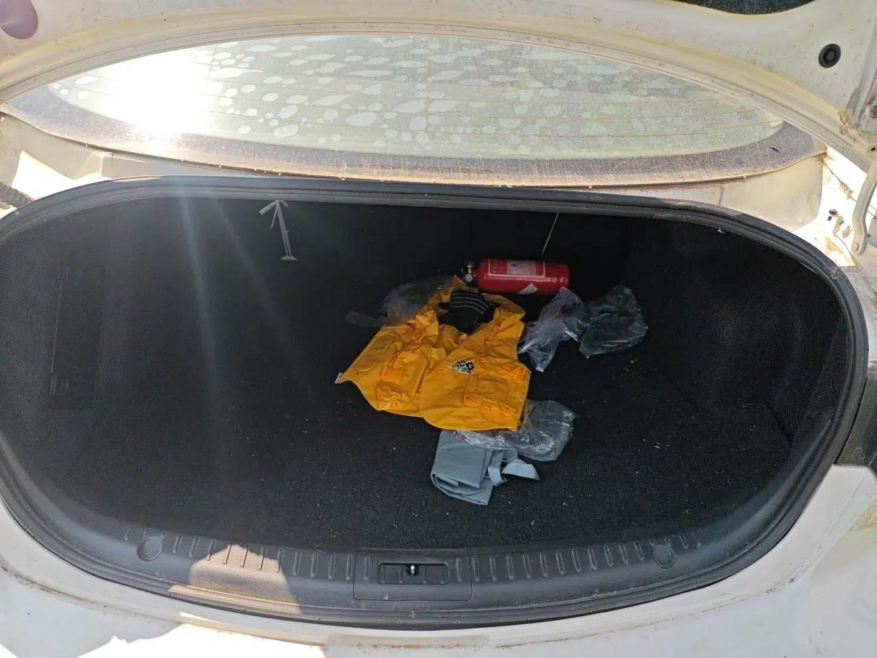 Mazda 3 2015 Sedan 1.6L Manual Comfort Model — миниатюра 20