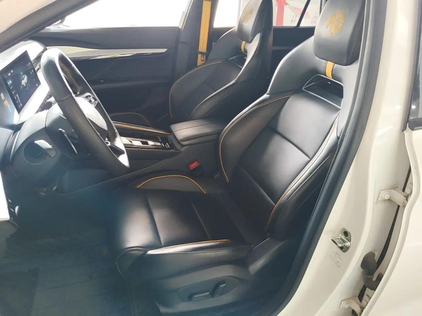 MG 5 Scorpio 2022 1.5T Trophy Sport Luxurious Edition — миниатюра 18