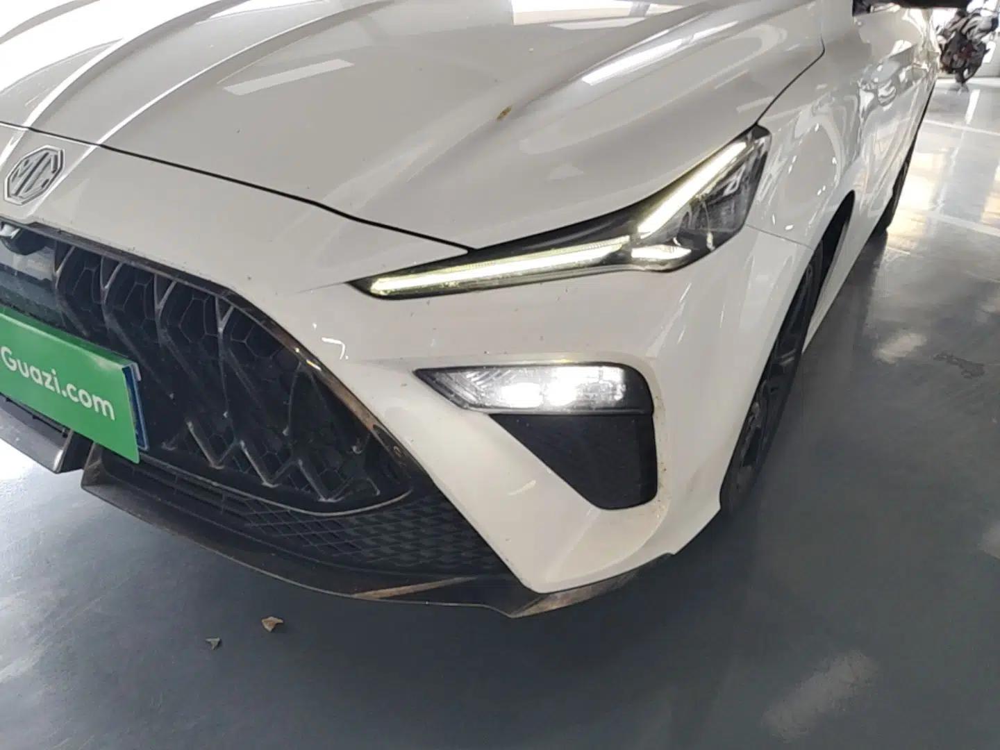 MG 5 Scorpio 2022 1.5T Trophy Sport Luxurious Edition — миниатюра 9