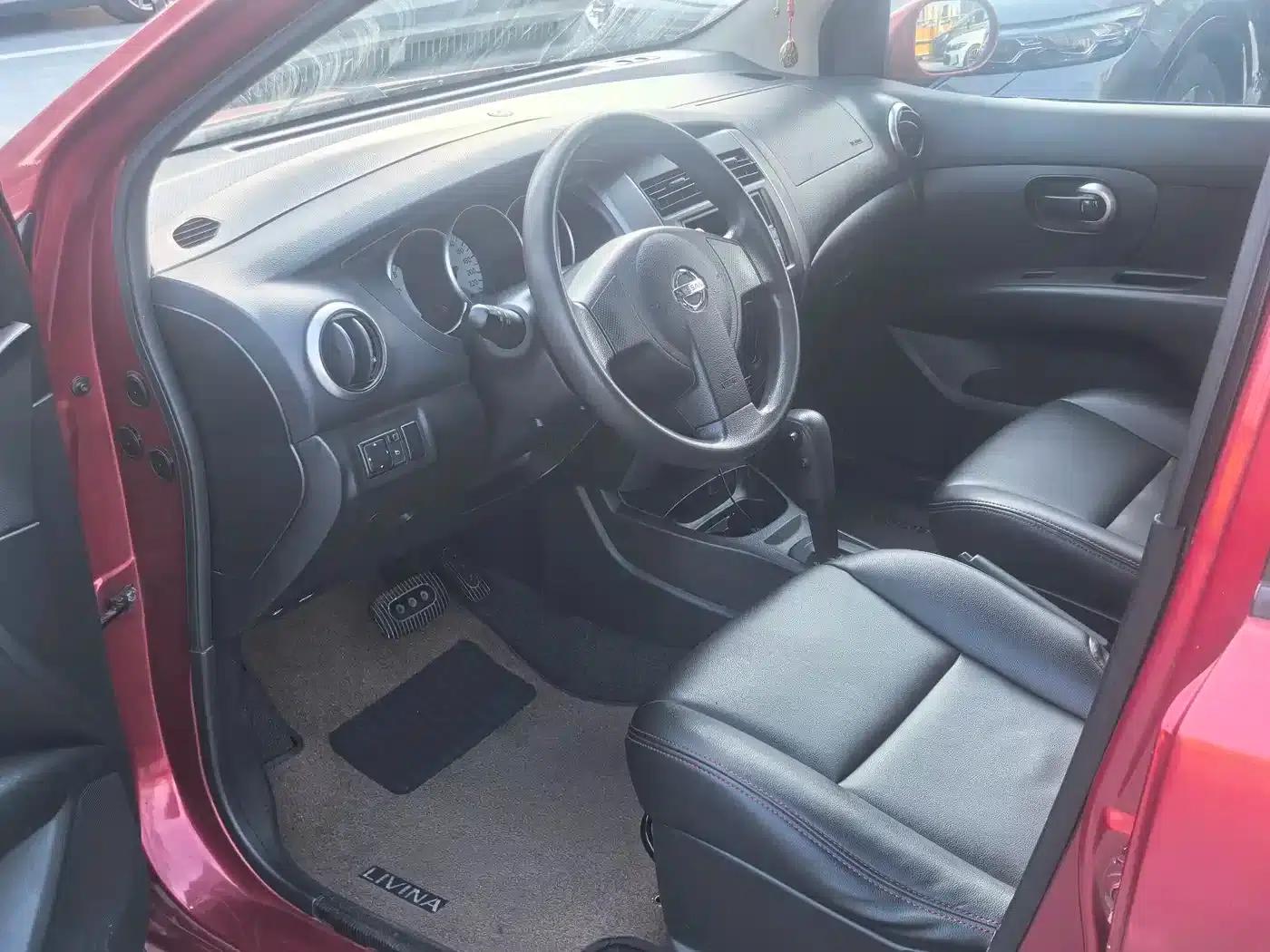Nissan Livina 2010 Sporty Edition 1.6L Automatic Dynamic Model — миниатюра 5