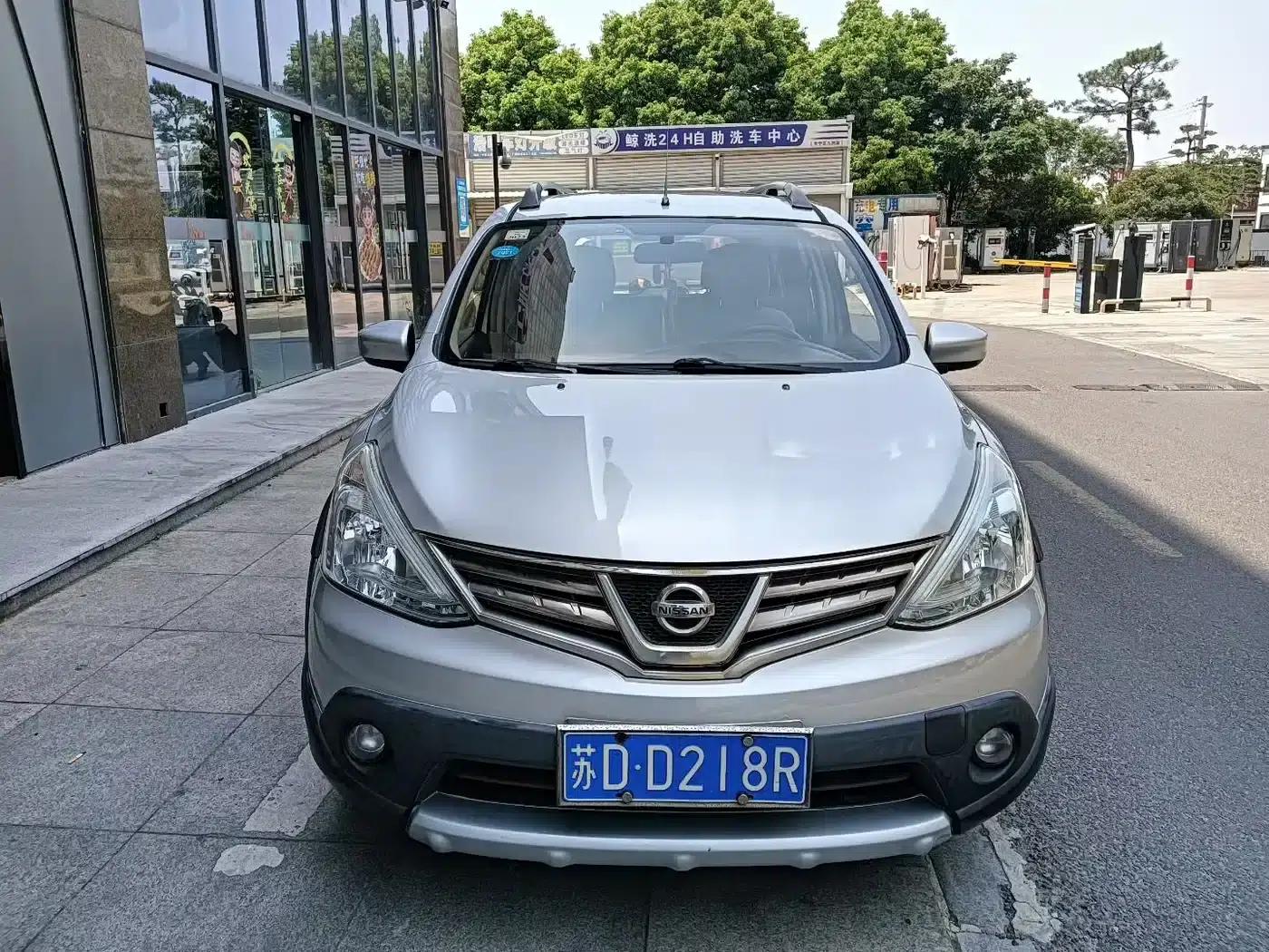 Nissan Livina 2013 1.6XE CVT Comfort Edition — миниатюра 2