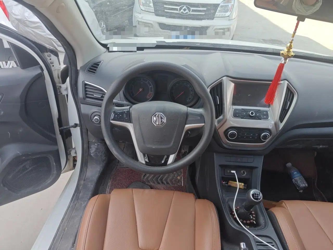 MG GT 2016 1.5L Manual Value-Added Luxury Edition — миниатюра 11