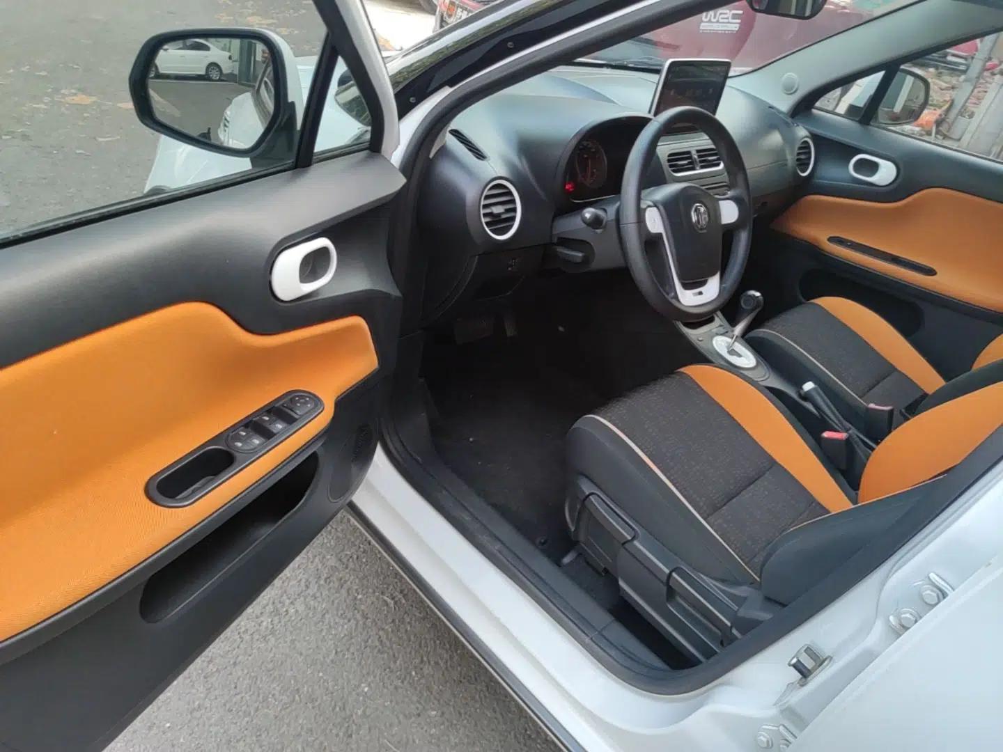 MG 3SW 2015 1.5L AMT Elite Model — миниатюра 19