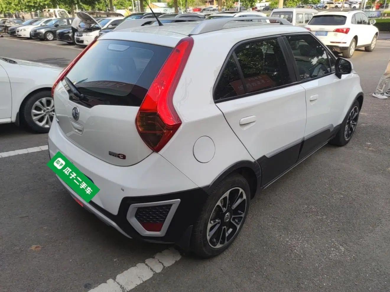 MG 3SW 2015 1.5L AMT Elite Model — миниатюра 6