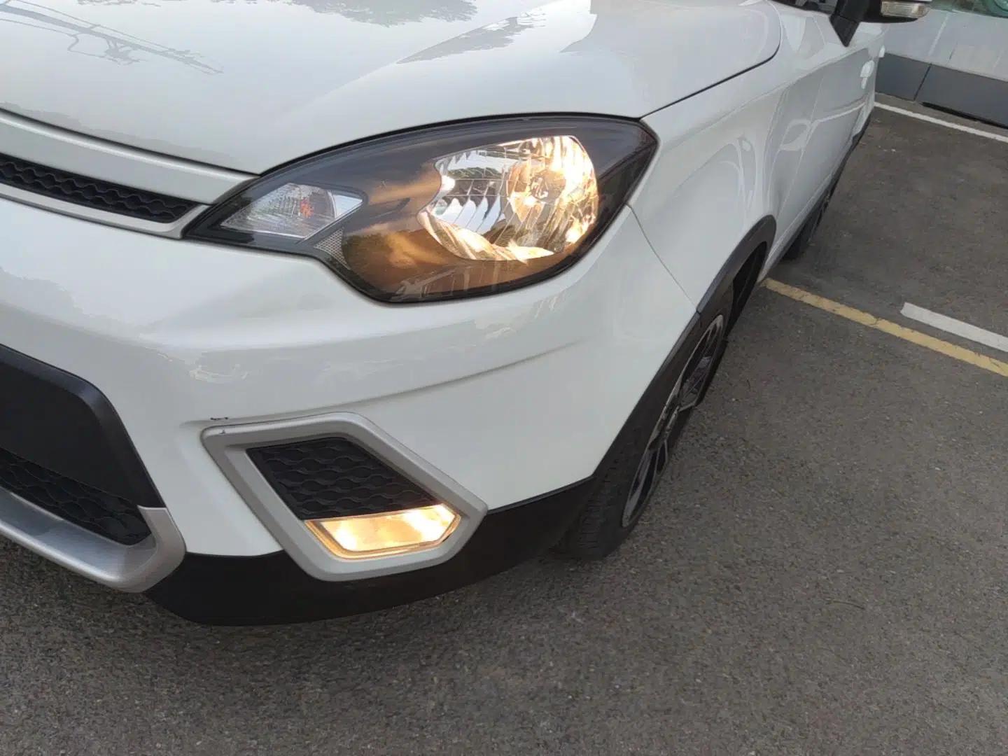 MG 3SW 2015 1.5L AMT Elite Model — миниатюра 9