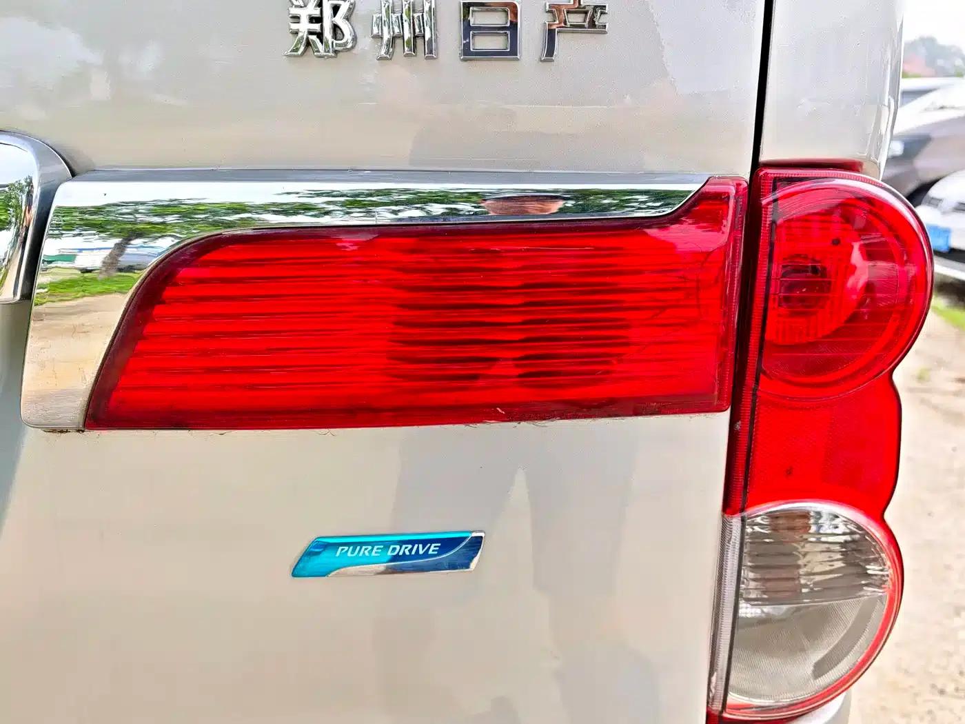 Nissan NV200 2014 1.6L Manual Deluxe Edition (China IV Emission Standard) — миниатюра 25