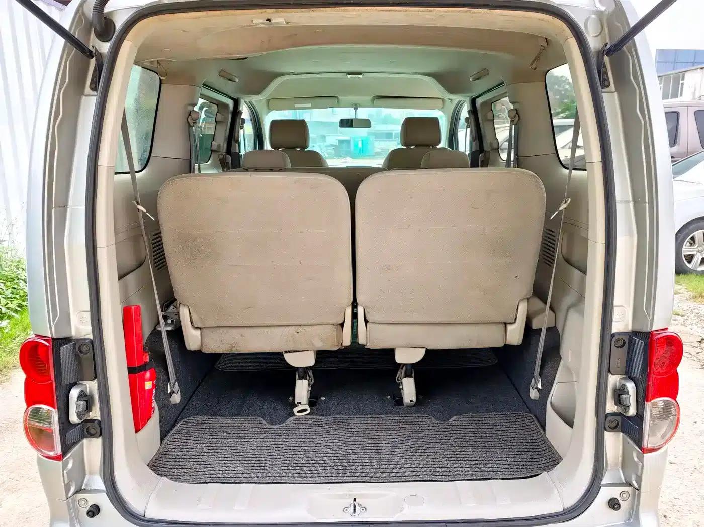 Nissan NV200 2014 1.6L Manual Deluxe Edition (China IV Emission Standard) — миниатюра 27