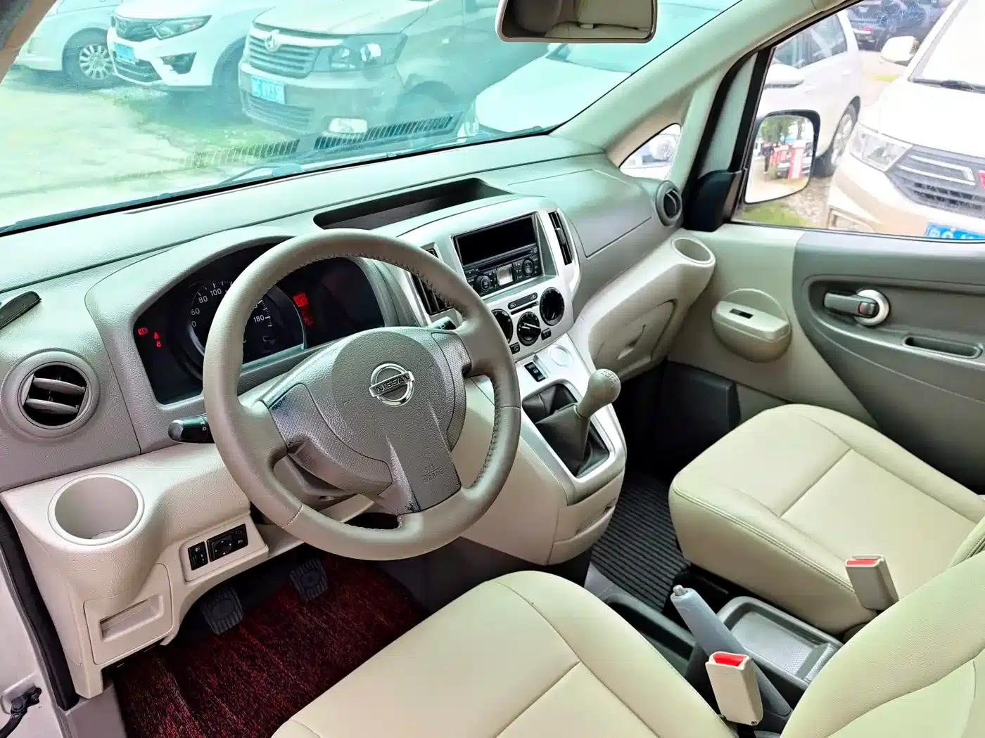 Nissan NV200 2014 1.6L Manual Deluxe Edition (China IV Emission Standard) — миниатюра 30