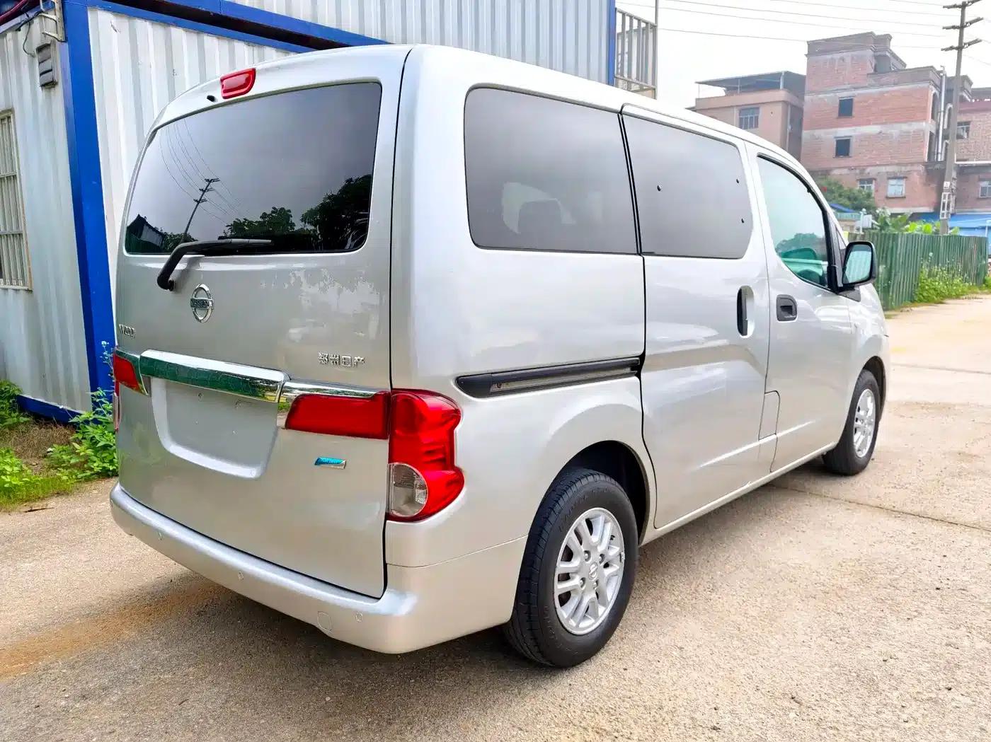 Nissan NV200 2014 1.6L Manual Deluxe Edition (China IV Emission Standard) — миниатюра 4