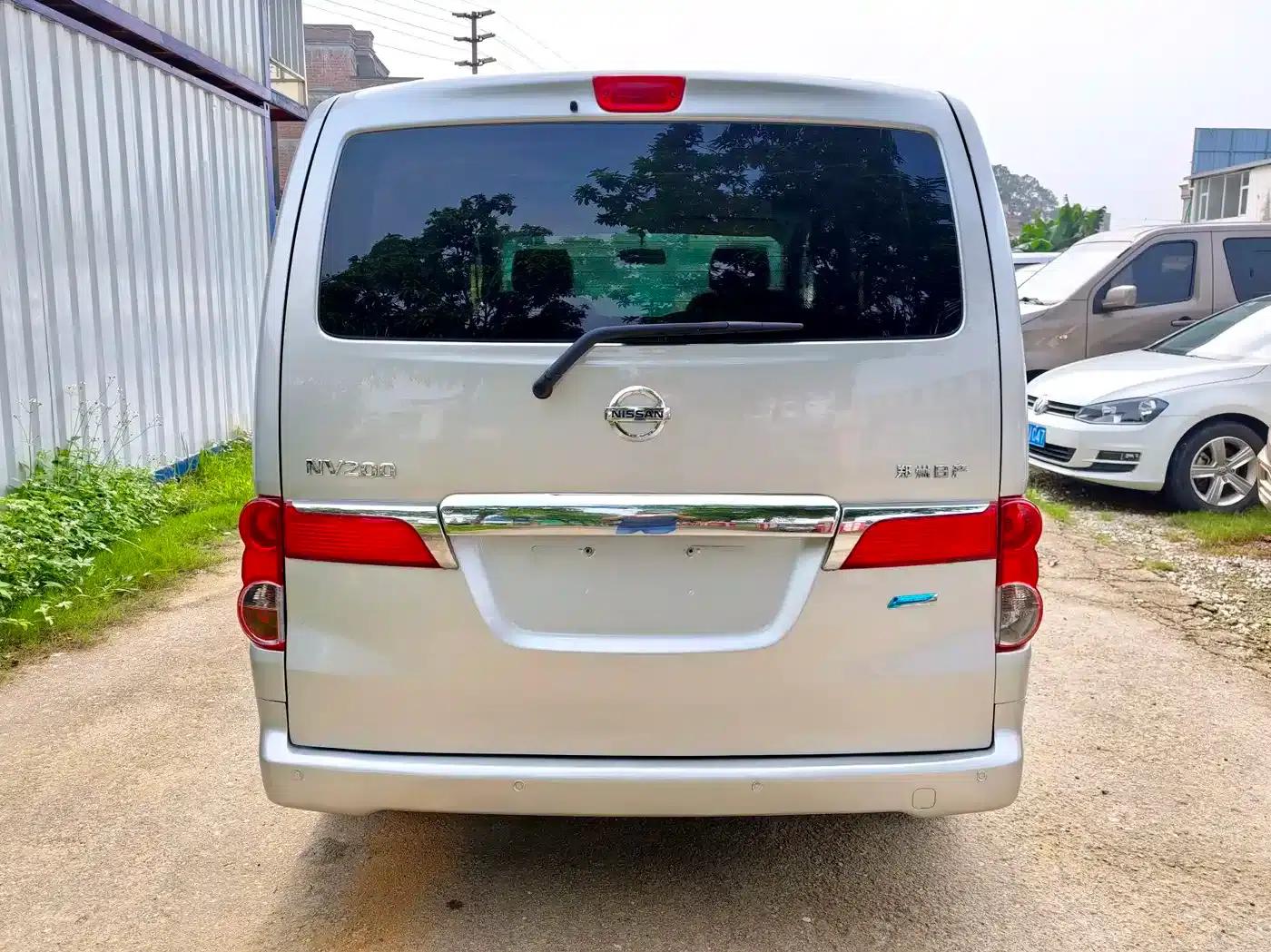 Nissan NV200 2014 1.6L Manual Deluxe Edition (China IV Emission Standard) — миниатюра 5