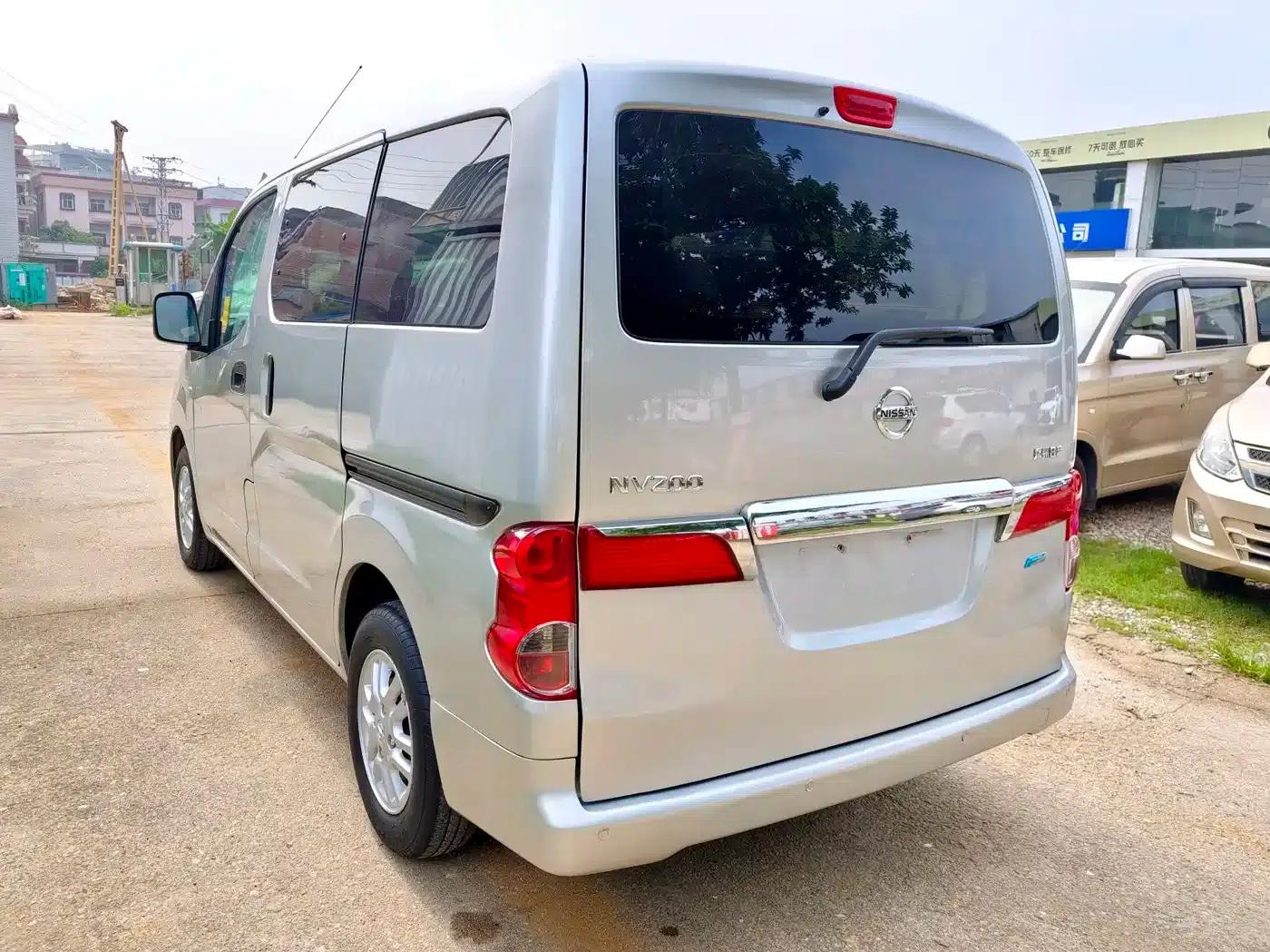 Nissan NV200 2014 1.6L Manual Deluxe Edition (China IV Emission Standard) — миниатюра 6