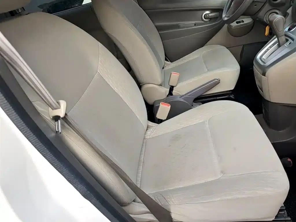 Nissan NV200 2018 1.6L CVT Luxury — миниатюра 25