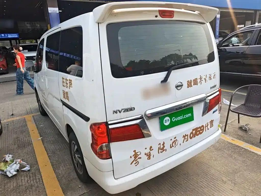 Nissan NV200 2018 1.6L CVT Luxury — миниатюра 5