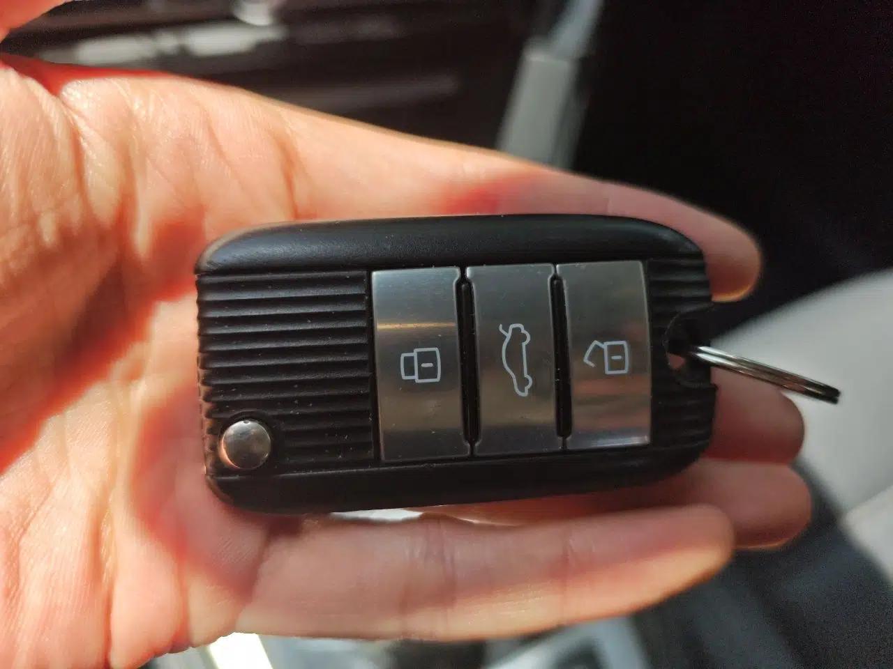 MG 6 New Energy 2018 45T E-DRIVE Intelligent Drive Hybrid PILOT Super Internet Edition — миниатюра 9