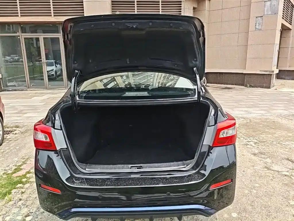Nissan Sylphy EV 2018 Smart Edition — миниатюра 19