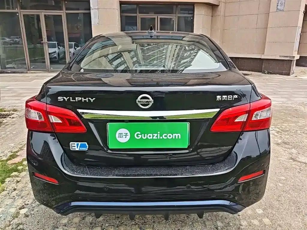 Nissan Sylphy EV 2018 Smart Edition — миниатюра 6