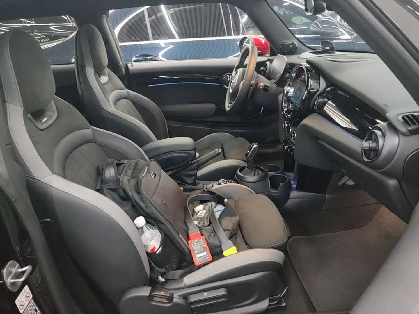 MINI JCW 2023 Facelift 2.0T JOHN COOPER WORKS ALL-IN — миниатюра 23