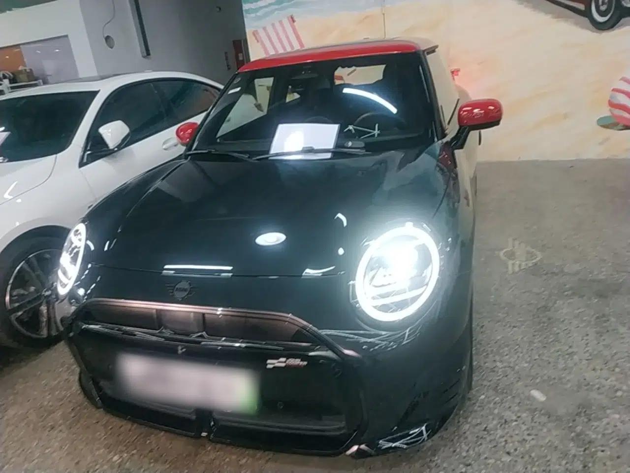 MINI Electric COOPER 2024 452km COOPER SE Racing Driver — миниатюра 2