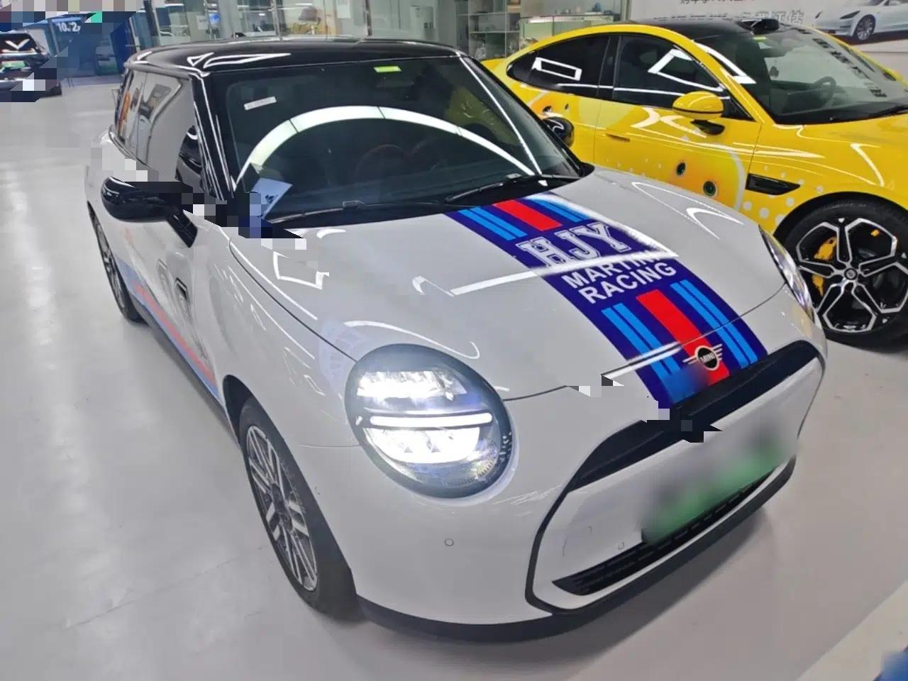 MINI Electric COOPER 2025 456km COOPER E Classic Style — миниатюра 3