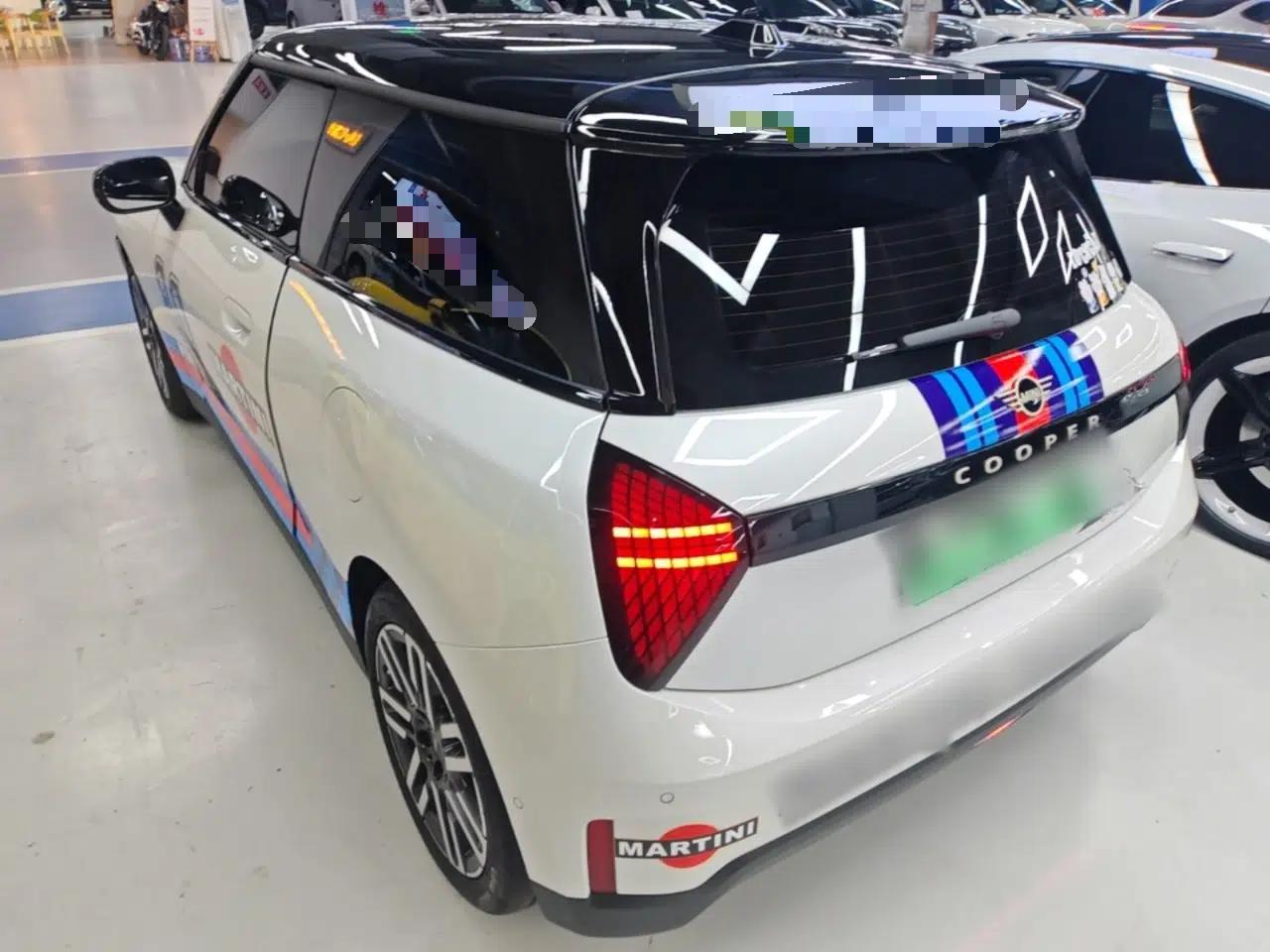 MINI Electric COOPER 2025 456km COOPER E Classic Style — миниатюра 4