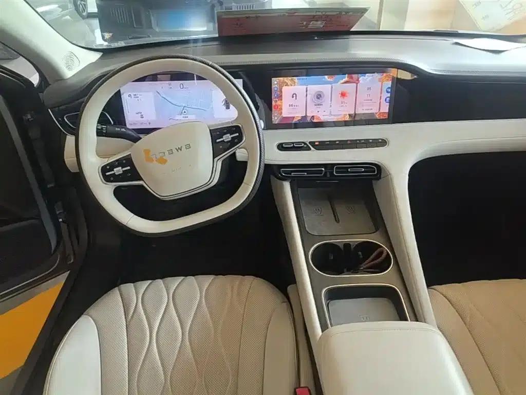 Roewe D7 2023 EV 510km Rear-Wheel Drive Flagship Edition — миниатюра 6