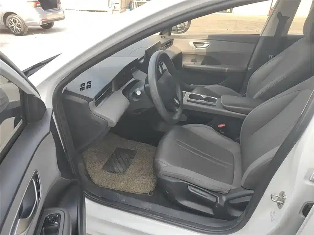 Roewe D6 2025 450km Premium Edition — миниатюра 16