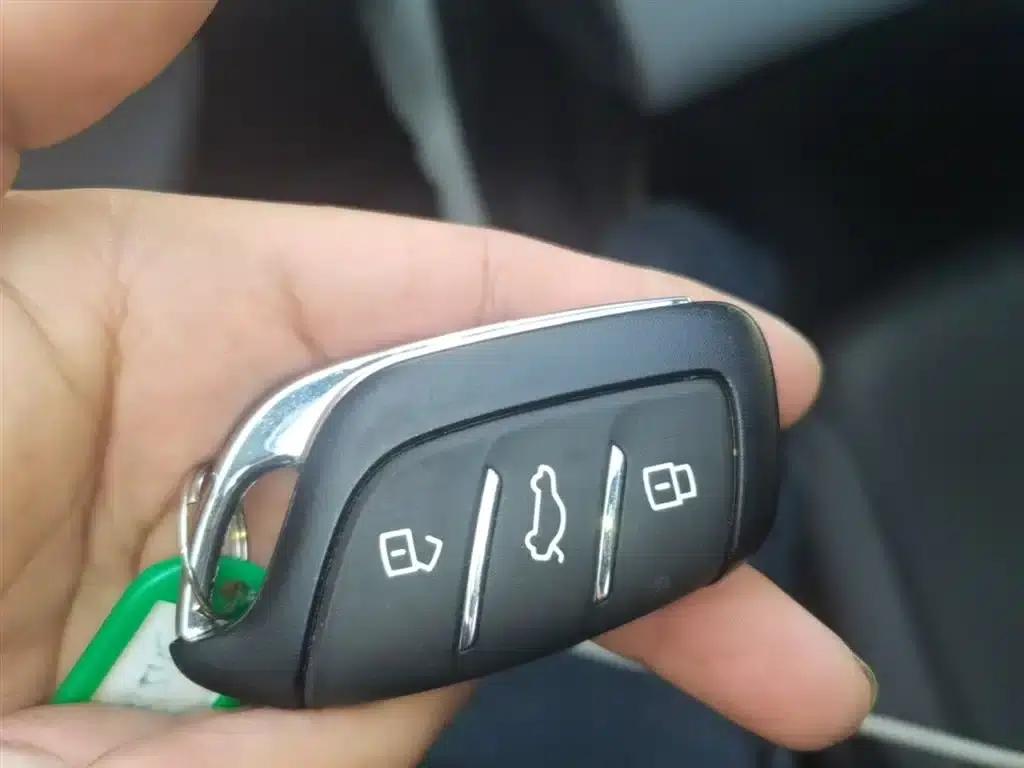 Roewe D6 2025 450km Premium Edition — миниатюра 9