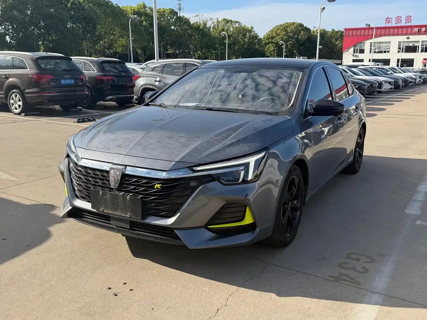Roewe i6 MAX 2020 300TGI Automatic Cool Panoramic Sunroof Intelligent Driving Supreme Edition — миниатюра 1