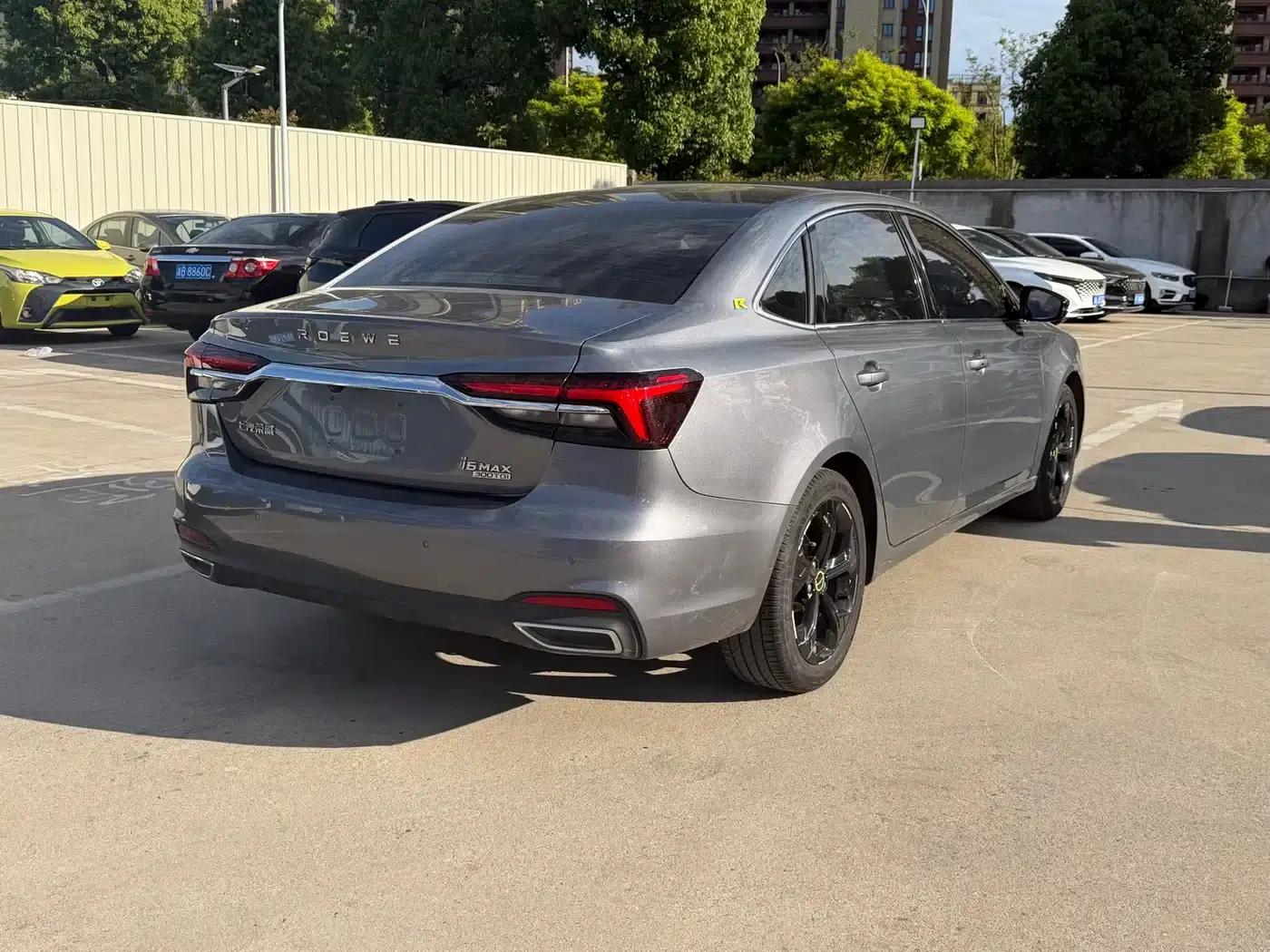 Roewe i6 MAX 2020 300TGI Automatic Cool Panoramic Sunroof Intelligent Driving Supreme Edition — миниатюра 13
