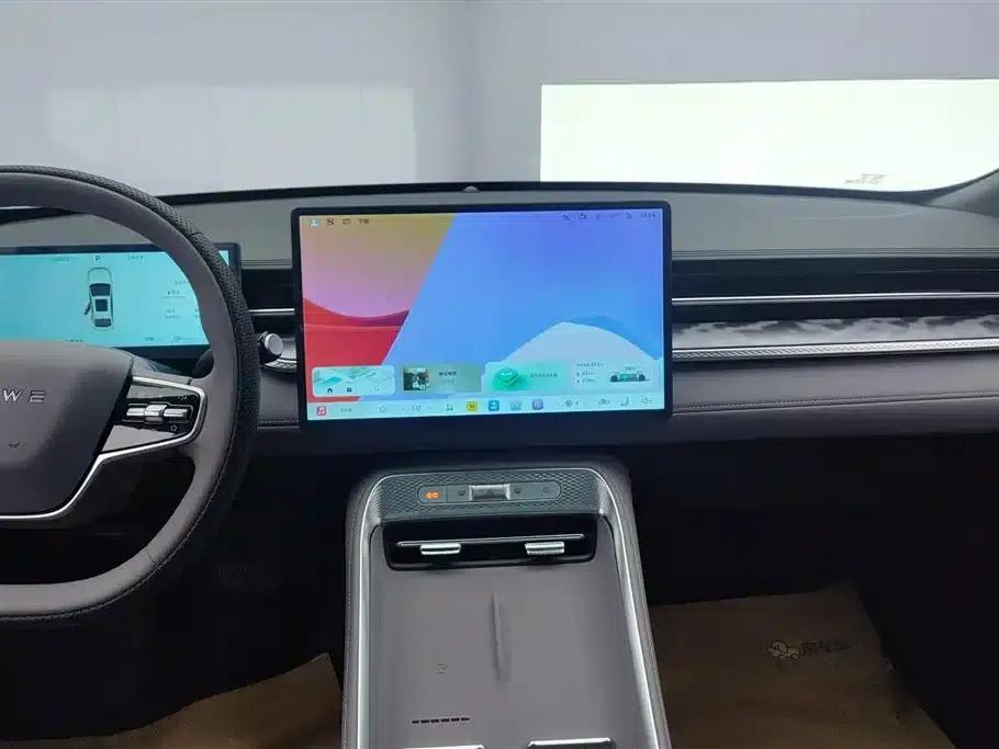 Roewe M7 DMH 2025 160km Premium Edition — миниатюра 13