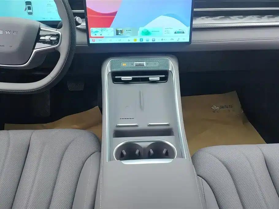 Roewe M7 DMH 2025 160km Premium Edition — миниатюра 16