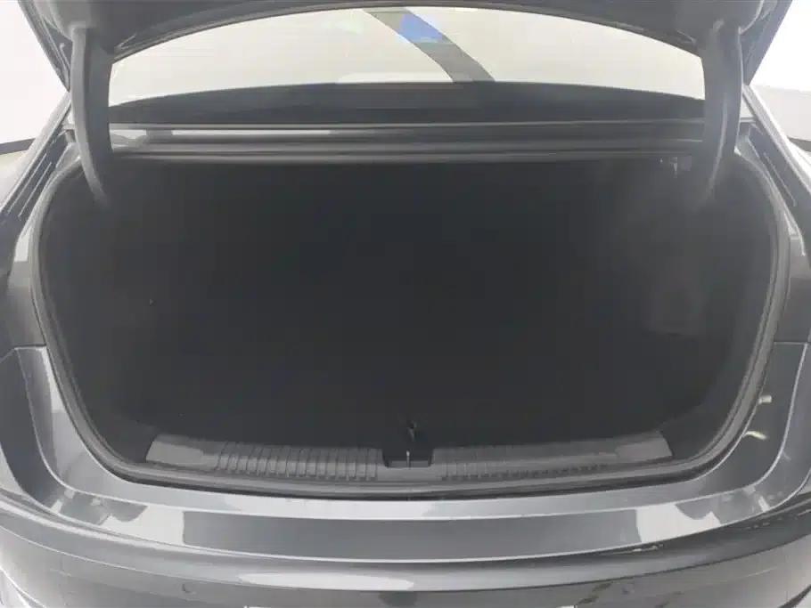 Roewe M7 DMH 2025 160km Premium Edition — миниатюра 4