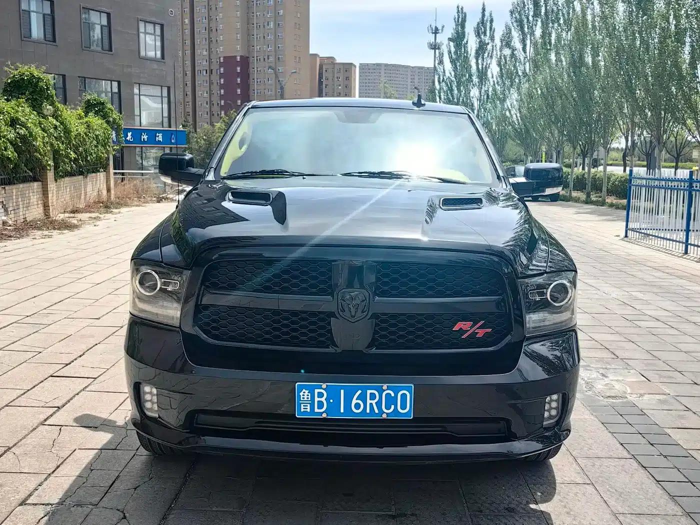 RAM Trucks 2015 5.7L Automatic — миниатюра 2