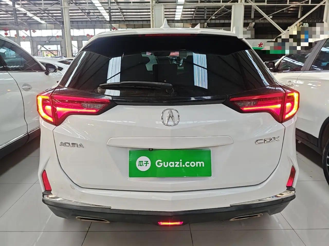Acura CDX 2016 1.5T Two-Wheel Drive Deluxe Edition — миниатюра 5