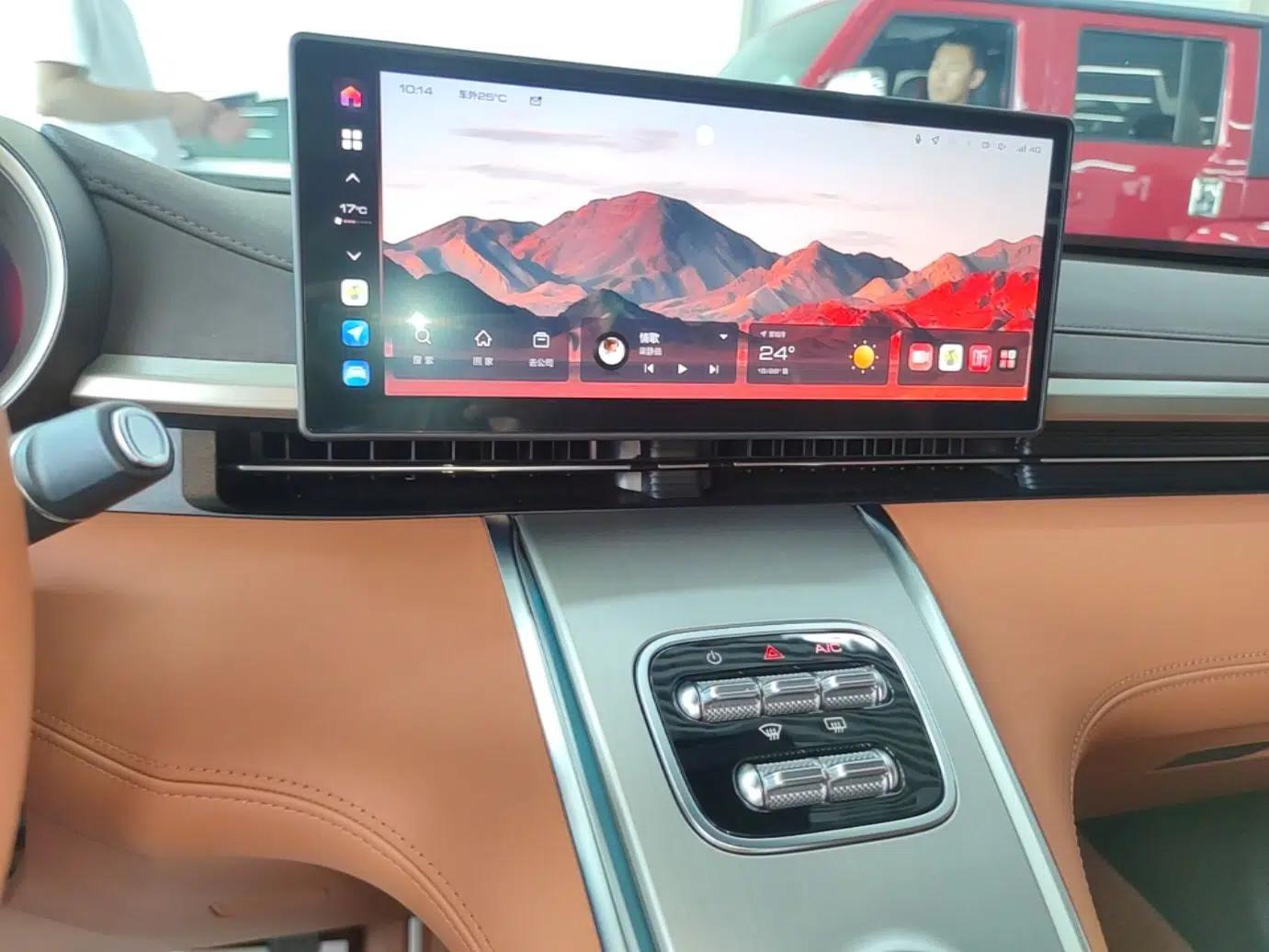 ORA Lightning Cat 2022 555 km Luxury Edition — миниатюра 16