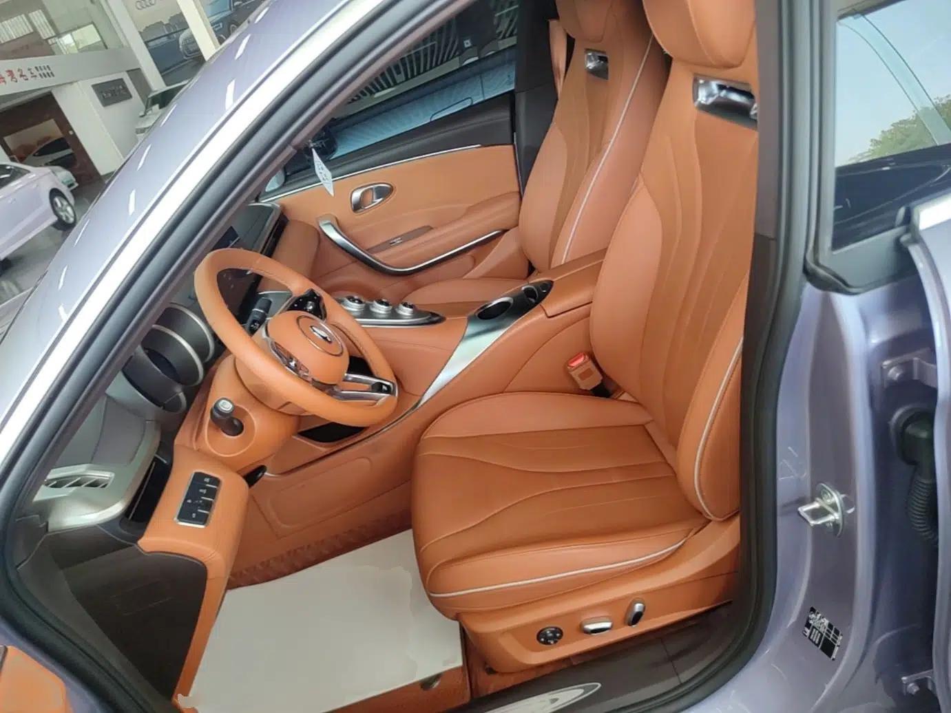 ORA Lightning Cat 2022 555 km Luxury Edition — миниатюра 18
