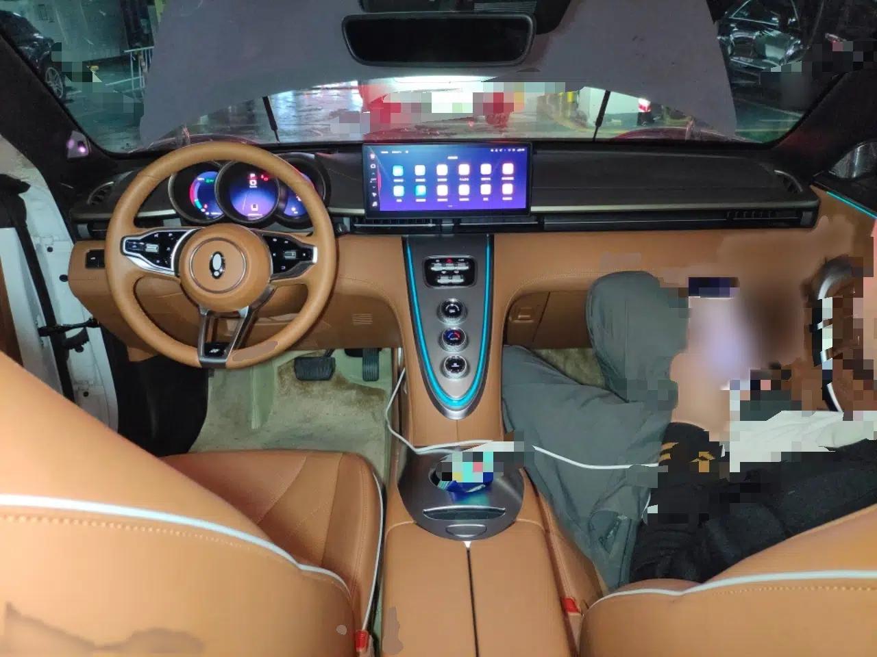 ORA Lightning Cat 2022 555 km Luxury Edition — миниатюра 18