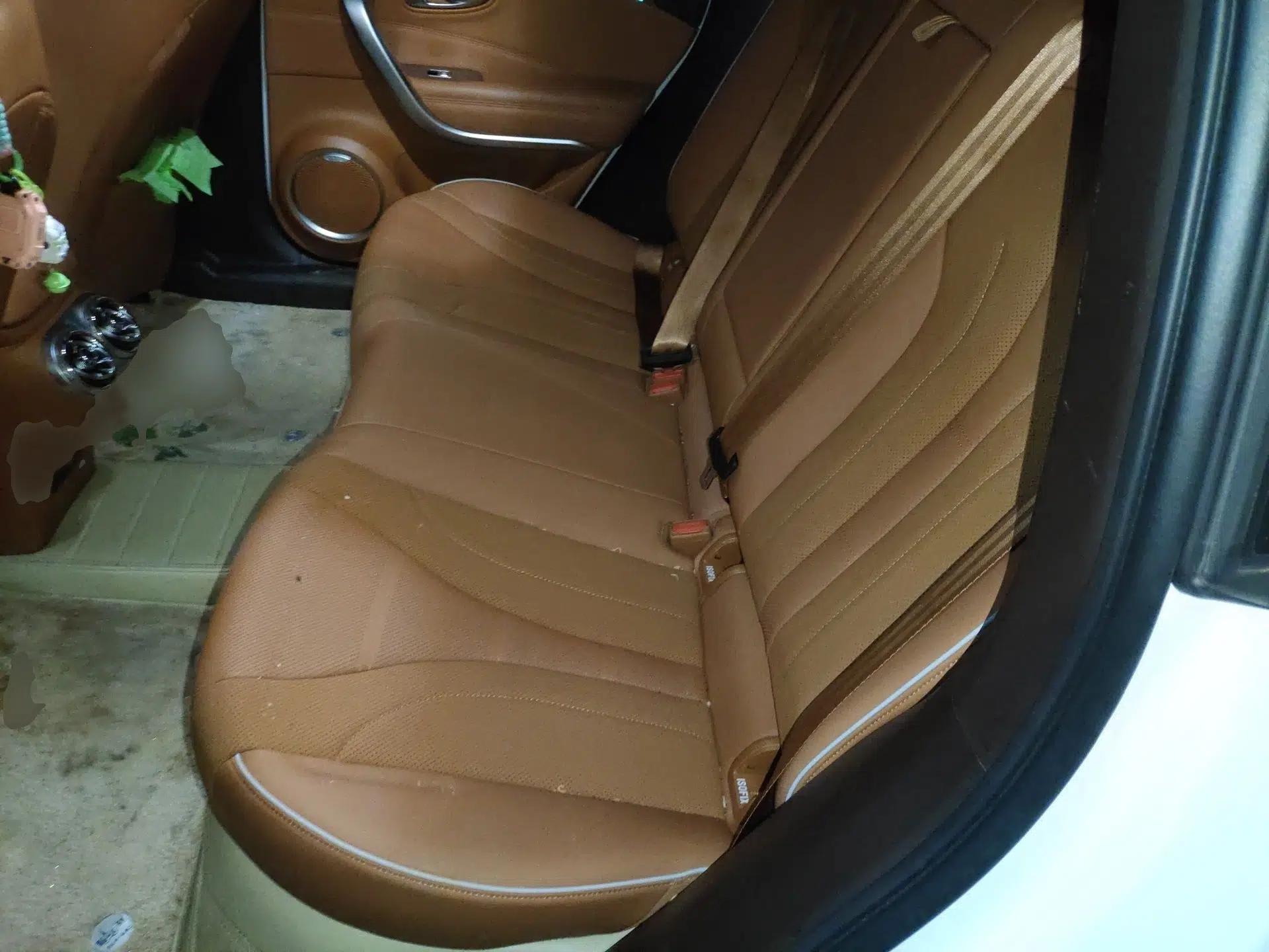 ORA Lightning Cat 2022 555 km Luxury Edition — миниатюра 20