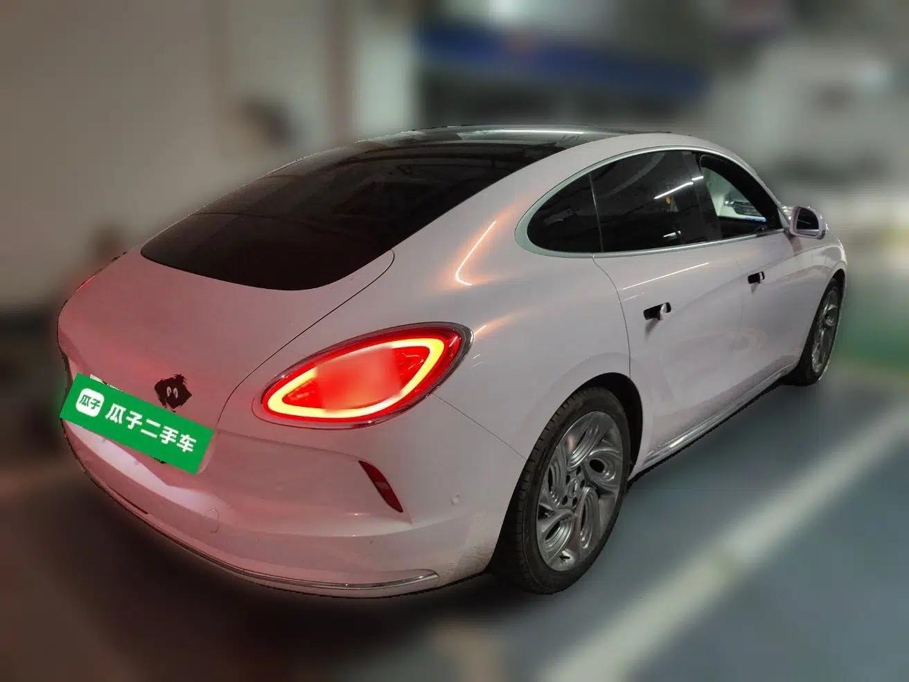 ORA Lightning Cat 2022 555 km Luxury Edition — миниатюра 6