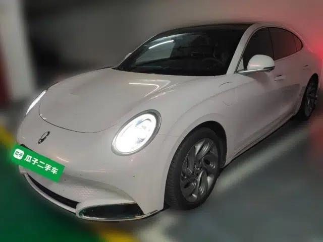 ORA Lightning Cat 2022 555 km Luxury Edition
