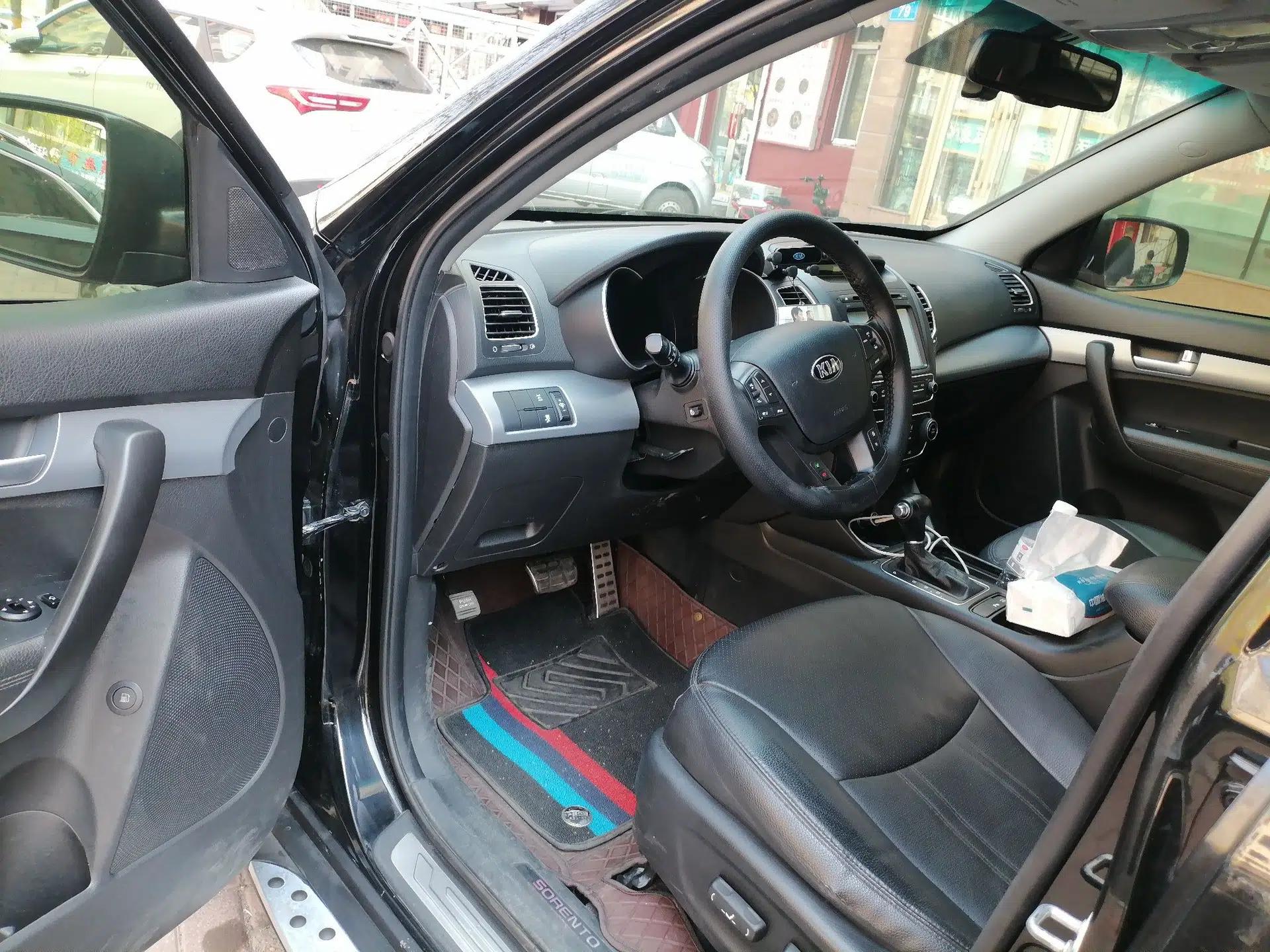 Kia Sorento 2013 2.2T 5-Seater Diesel Supreme Edition — миниатюра 17