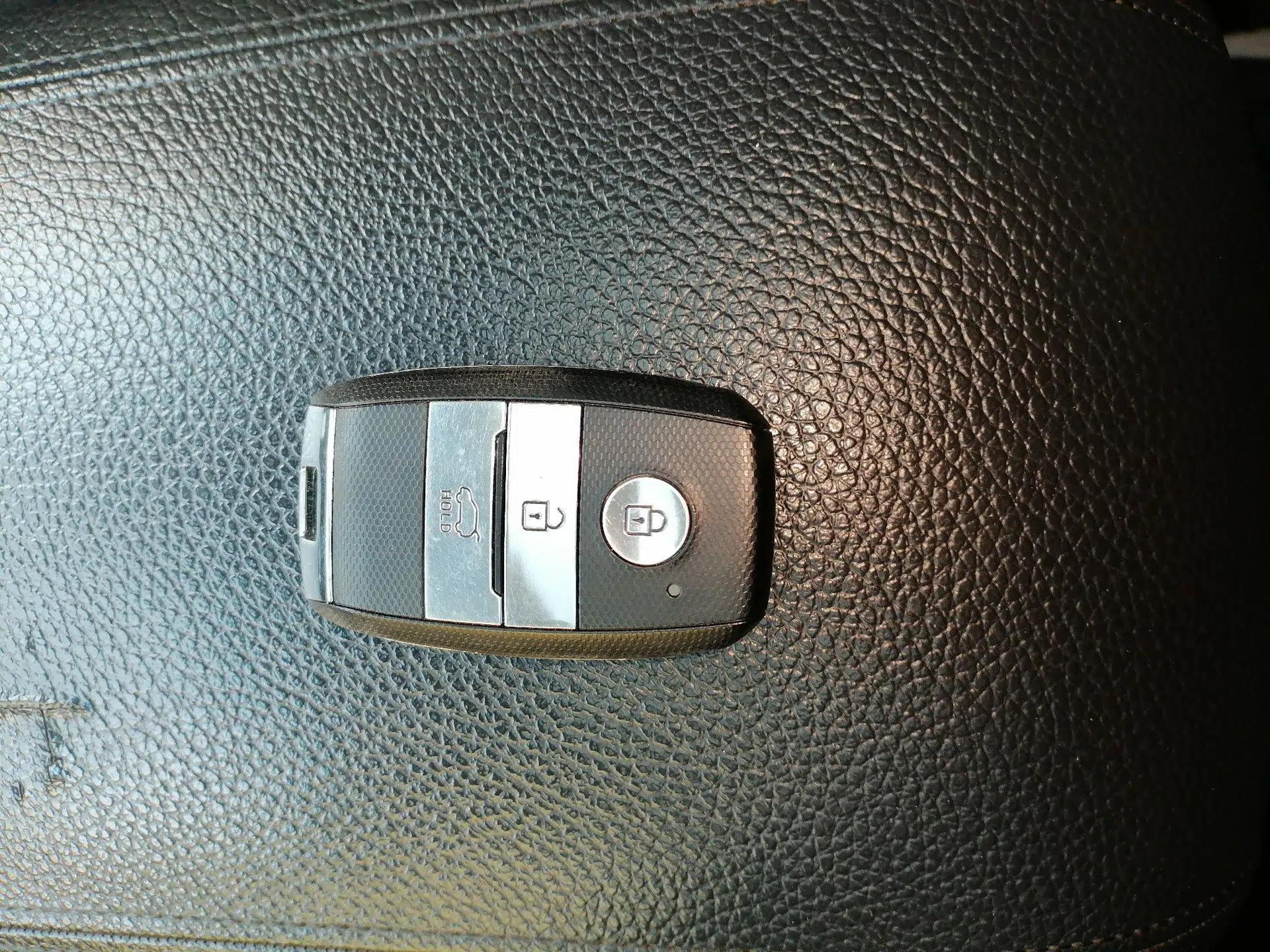 Kia Sorento 2013 2.2T 5-Seater Diesel Supreme Edition — миниатюра 9