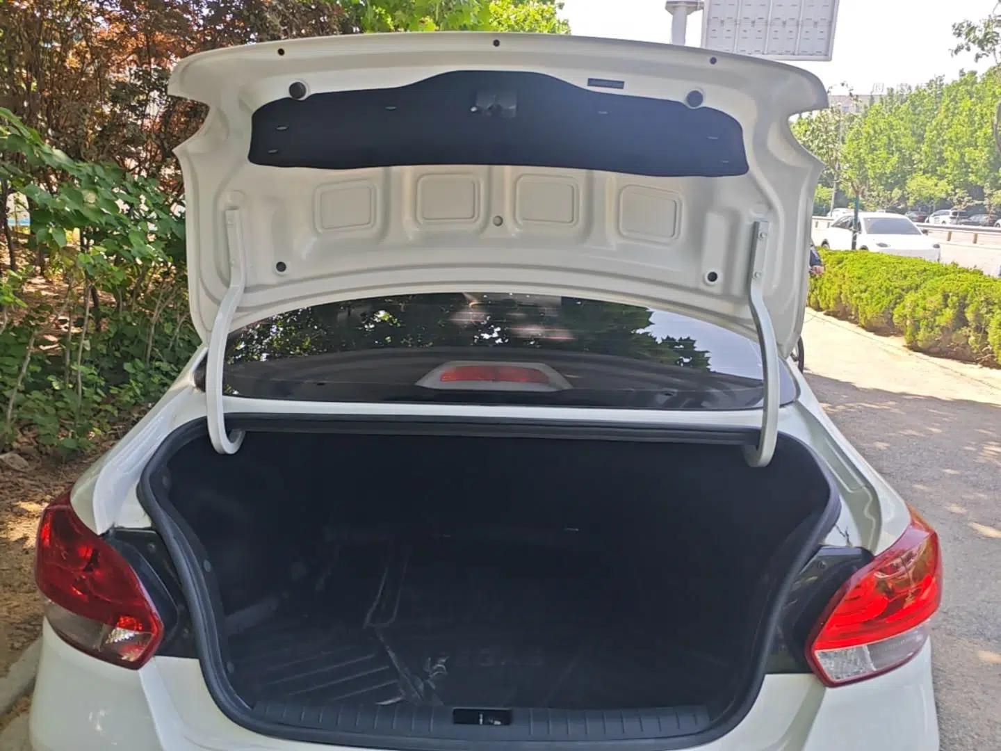 Kia Pegas 2020 1.4L Automatic Comfort Version with Sunroof — миниатюра 21